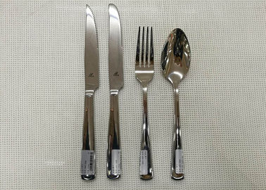 Ensembles de vaisselle plate de l'acier inoxydable 304# de 20 morceaux de bifteck de couteau de dîner de fourchette de cuillère de portion